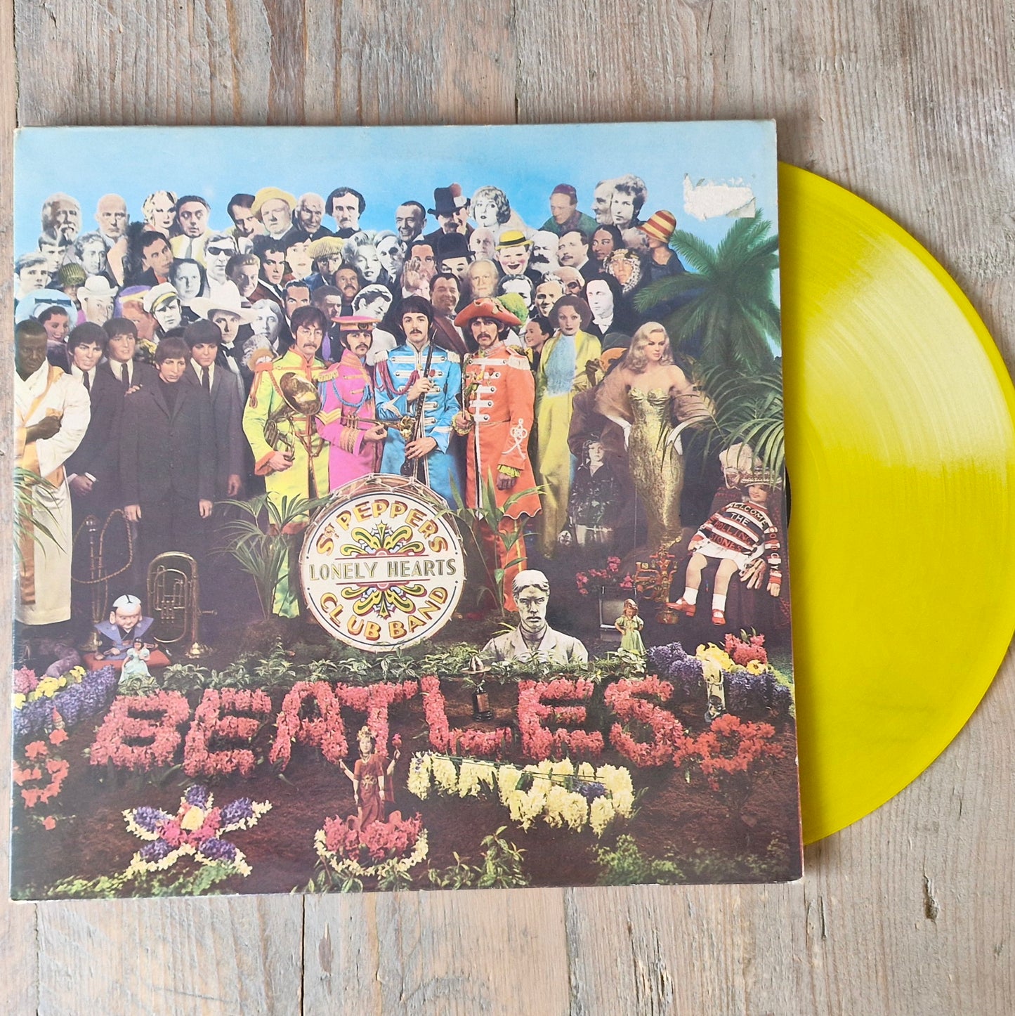 The Beatles – Sgt. Pepper's Lonely Hearts Club Band (LP) (D70)