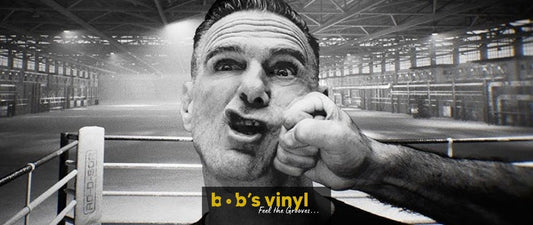 Bryan Adams is terug met 'Roll With The Punches'!