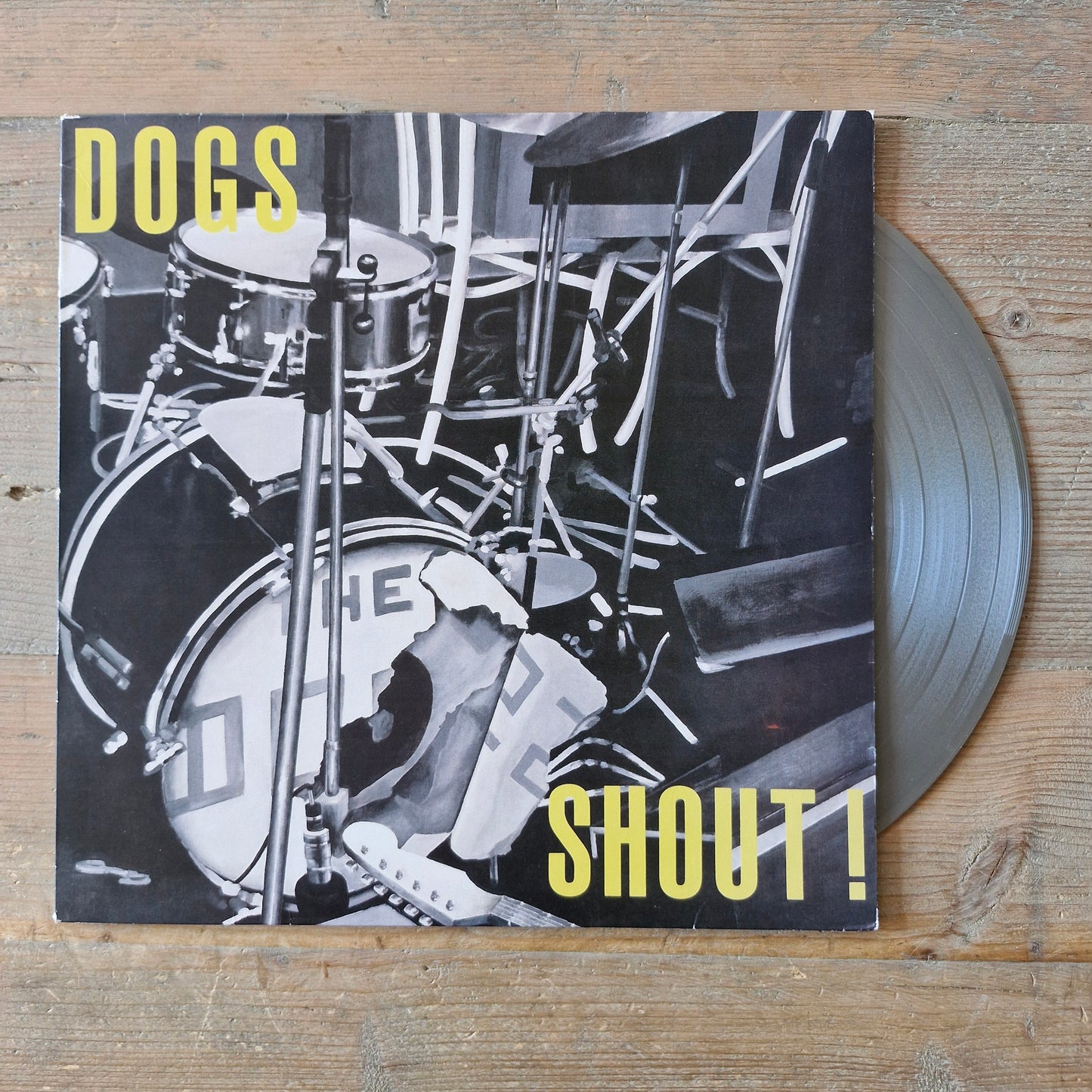 Dogs – Shout ! (LP) (E60)